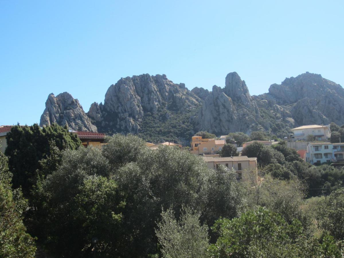 Monolocale San Pantaleo Διαμέρισμα Εξωτερικό φωτογραφία
